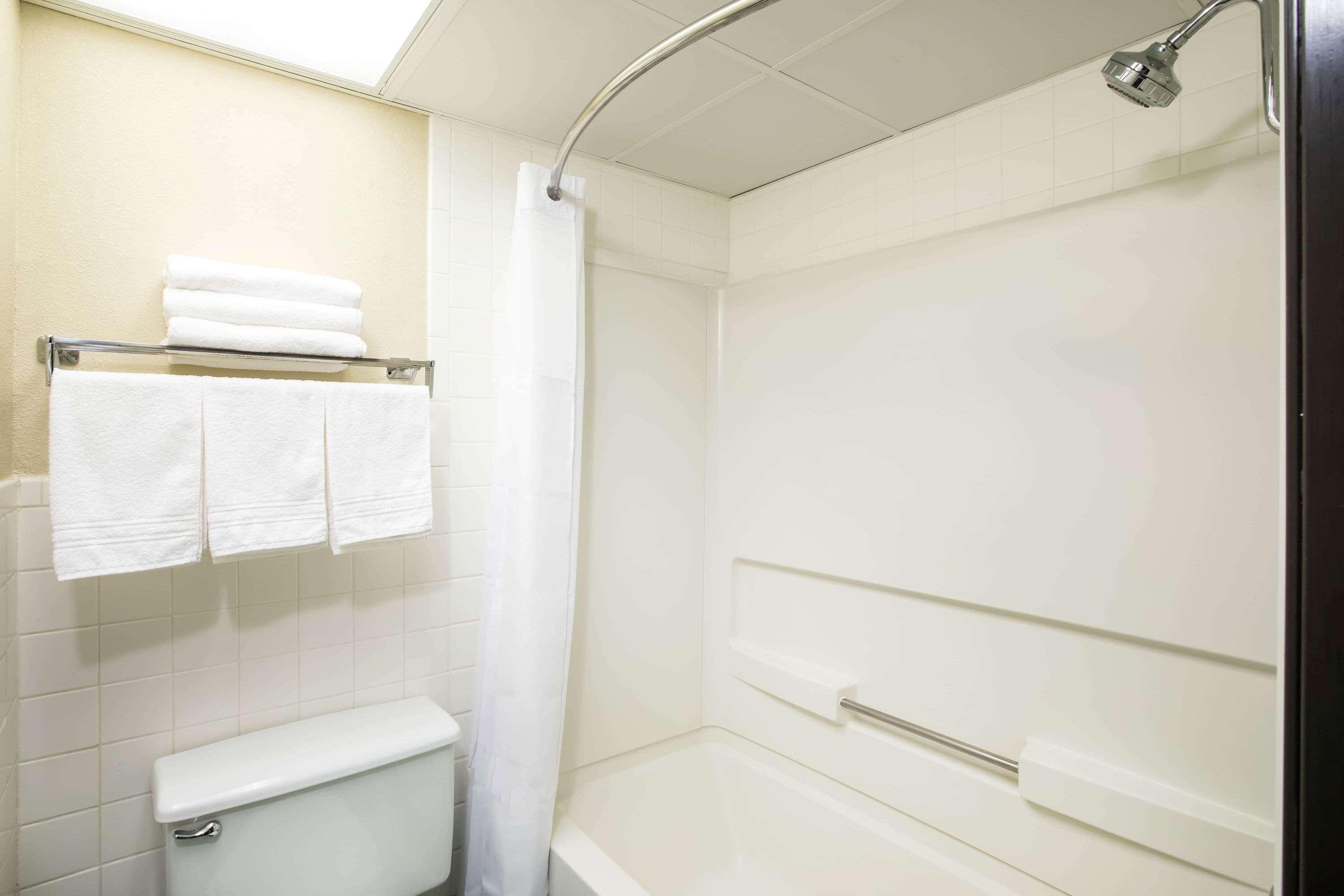 ซูเปอร์ 8 บาย วินด์แฮม วิชิตา อีสต์ Hotel วิชิต้า ภายนอก รูปภาพ