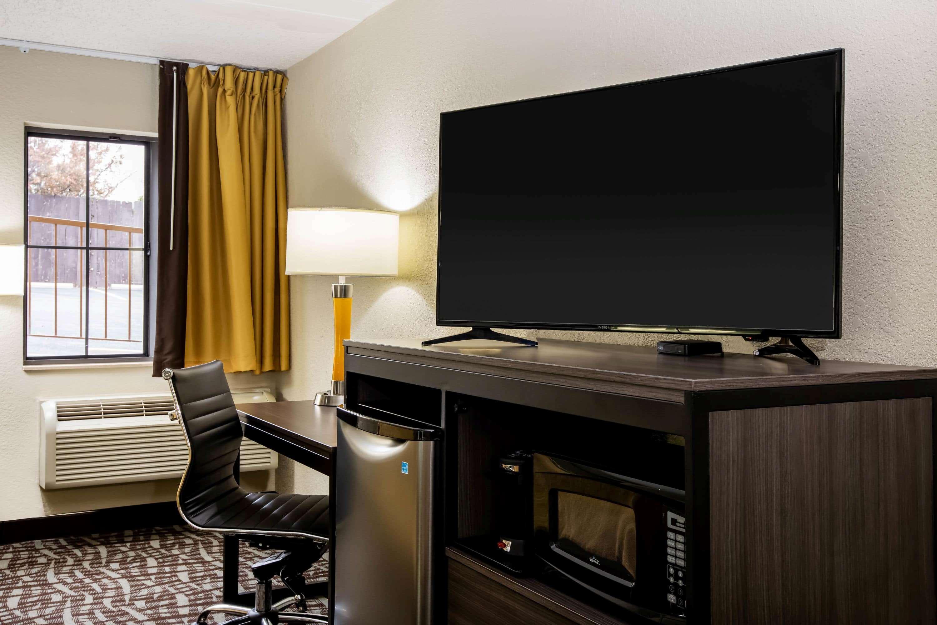 ซูเปอร์ 8 บาย วินด์แฮม วิชิตา อีสต์ Hotel วิชิต้า ภายนอก รูปภาพ