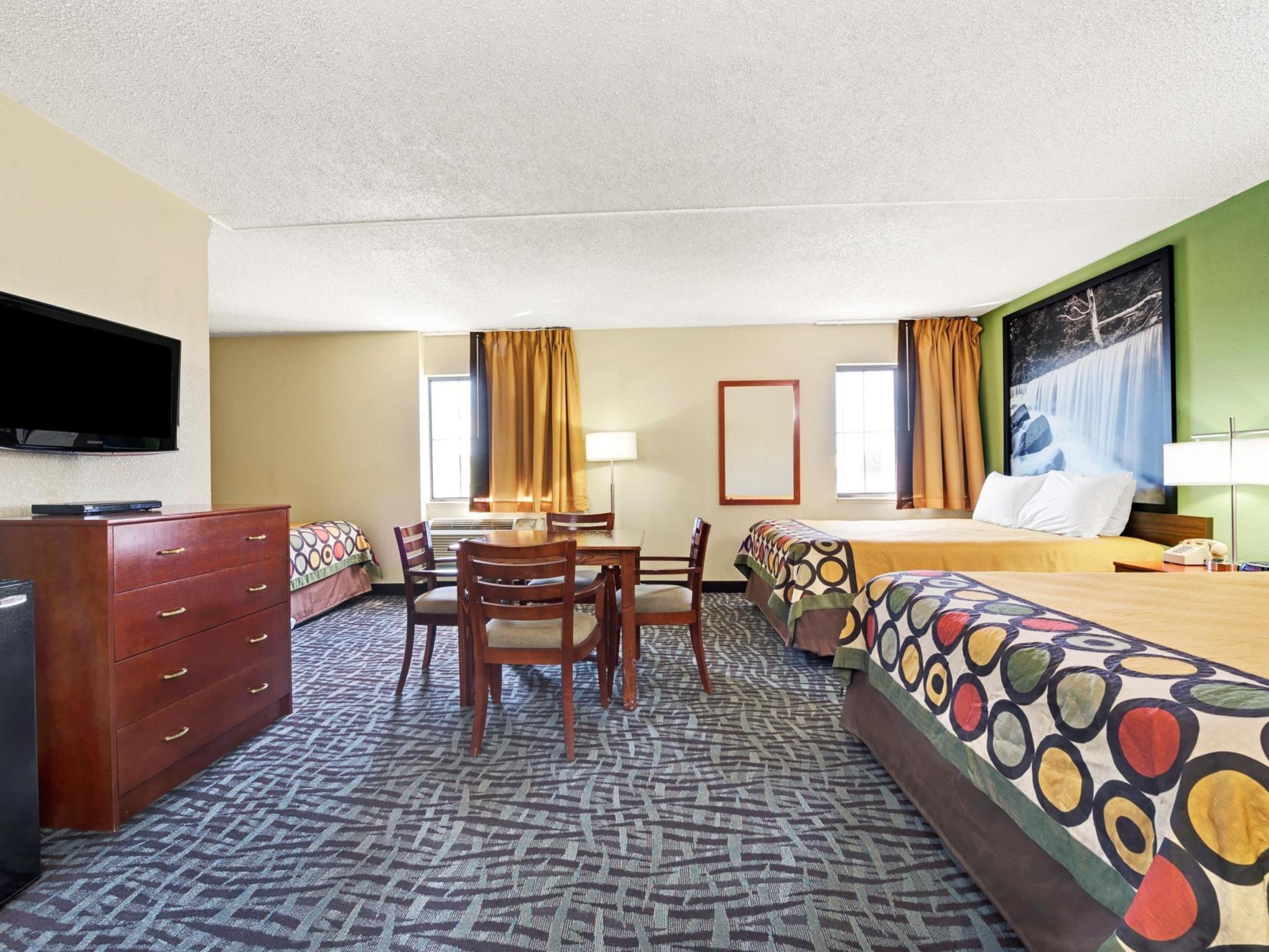 ซูเปอร์ 8 บาย วินด์แฮม วิชิตา อีสต์ Hotel วิชิต้า ภายนอก รูปภาพ