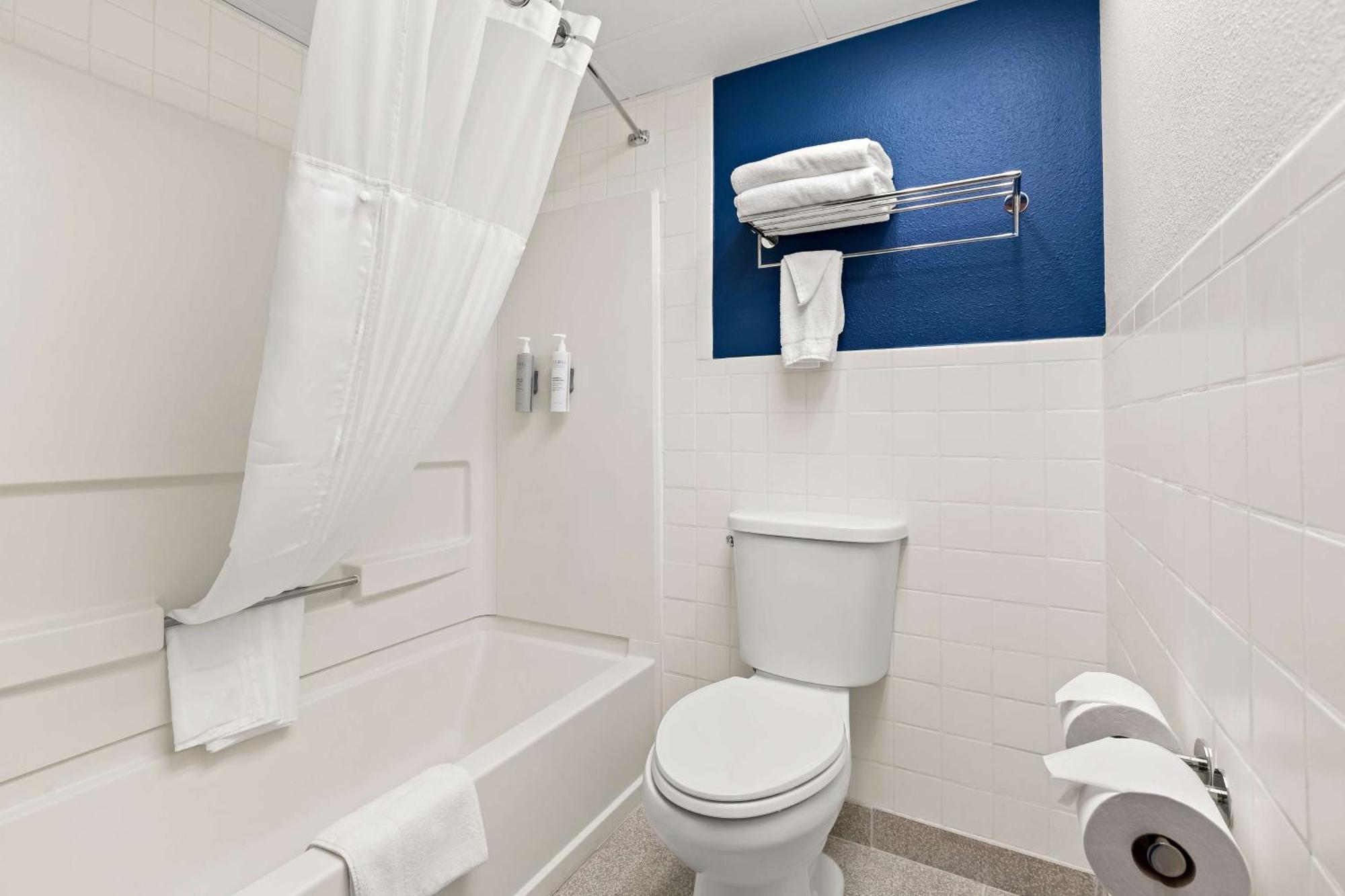ซูเปอร์ 8 บาย วินด์แฮม วิชิตา อีสต์ Hotel วิชิต้า ภายนอก รูปภาพ
